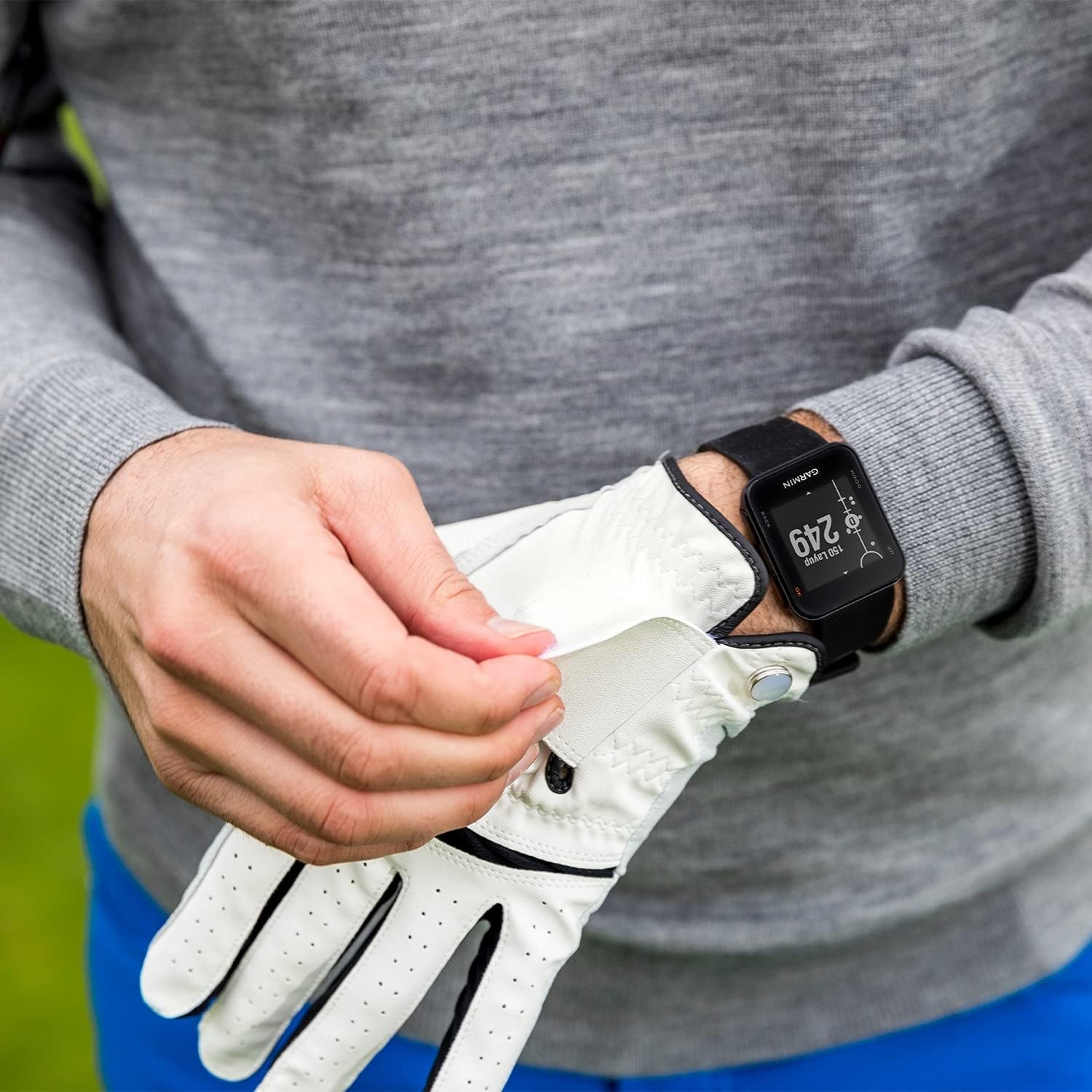 Garmin 010-02028-00 Approach S10, Lightweight GPS Golf Watch, Black
