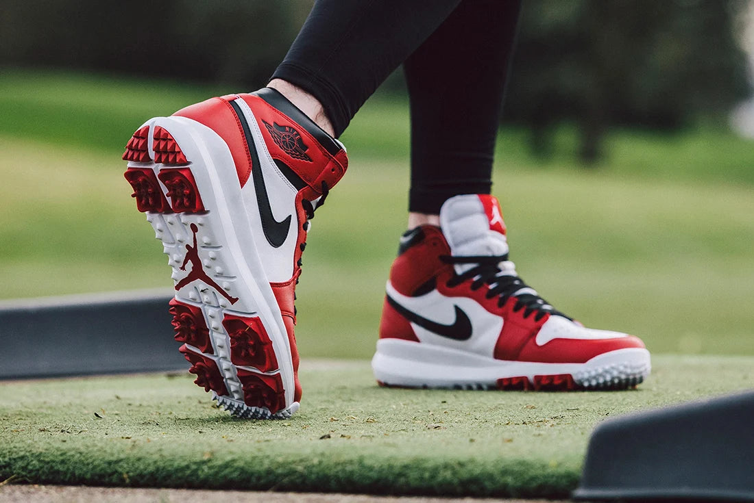 Retro Golf Shoe