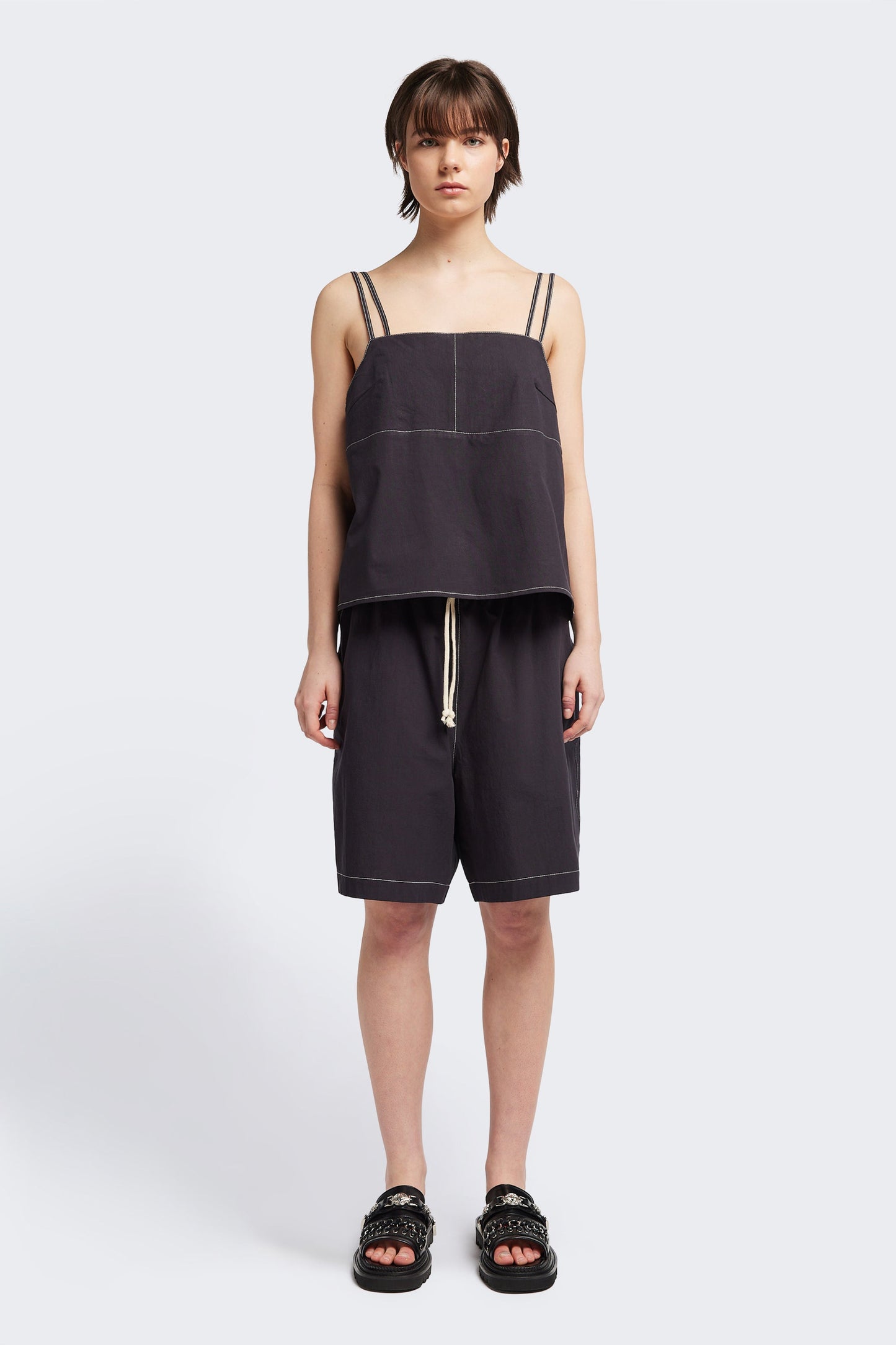 Ease Short Black