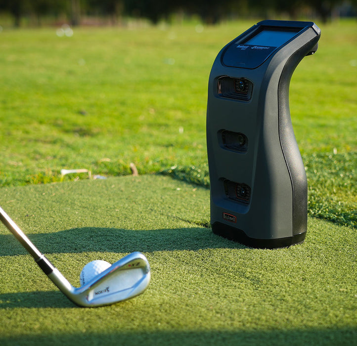 Launch Pro Golf Launch Monitor & Simulator
